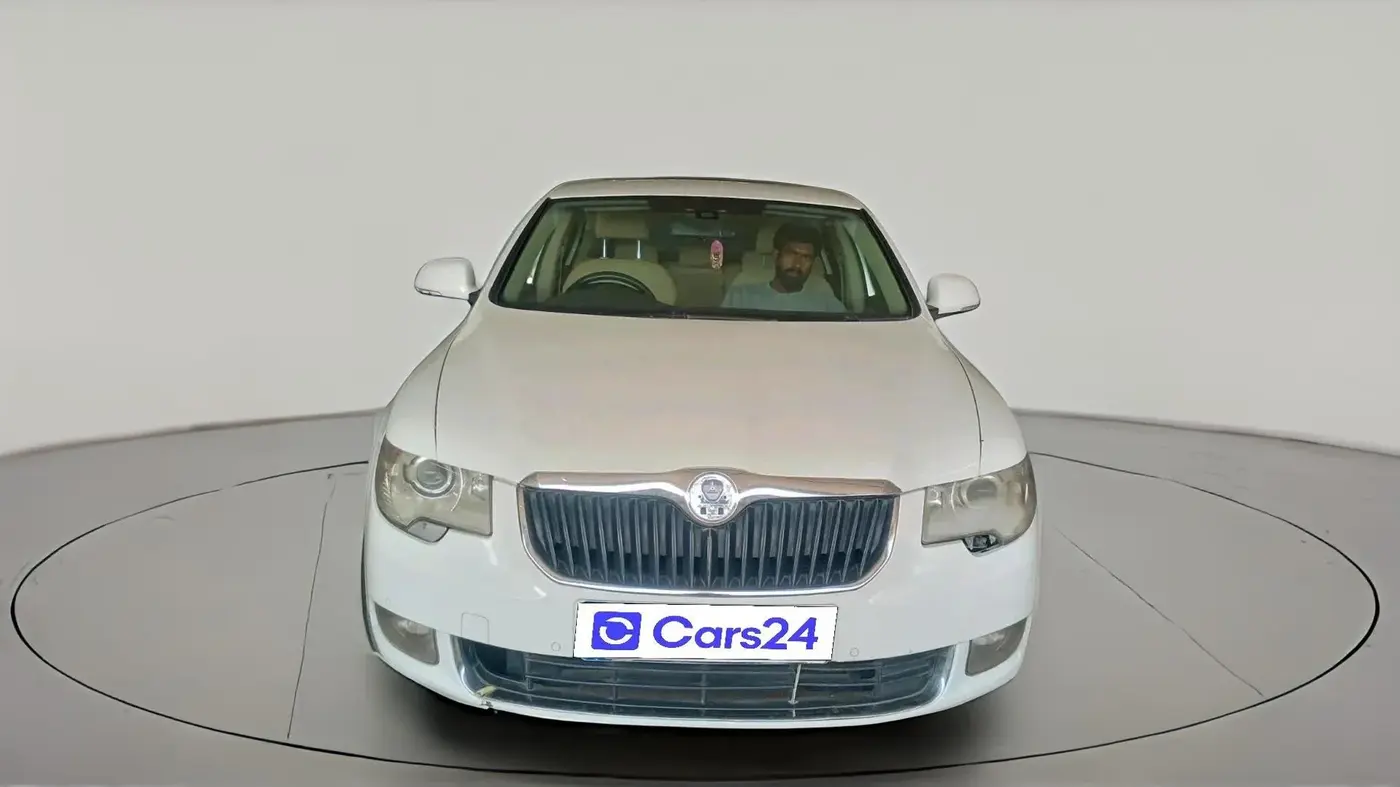 2012 Skoda Superb ELEGANCE 1.8 TSI MT, Petrol, Manual, 1,11,019 km, exterior