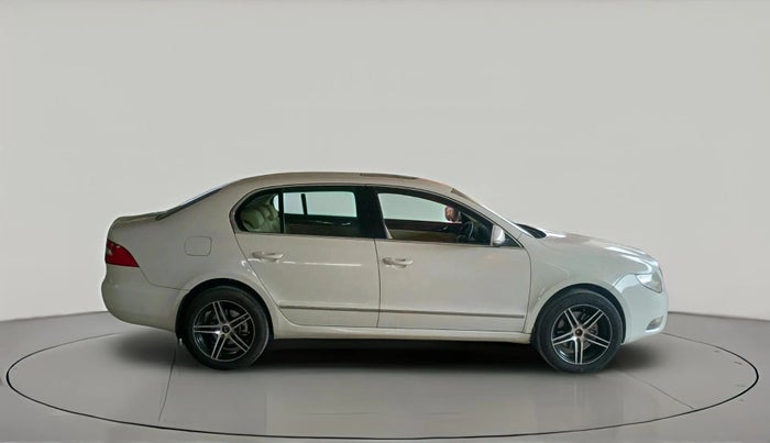 2012 Skoda Superb ELEGANCE 1.8 TSI MT, Petrol, Manual, 1,11,019 km, exterior