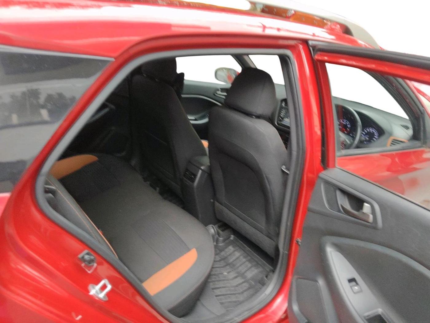 2015 Hyundai i20 Active 1.2 SX, Petrol, Manual, 35,441 km, interior