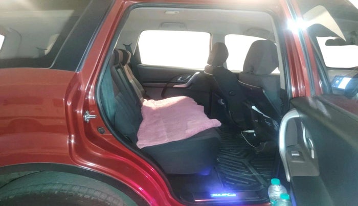 2015 Mahindra XUV500 W6, Diesel, Manual, 1,01,194 km, interior