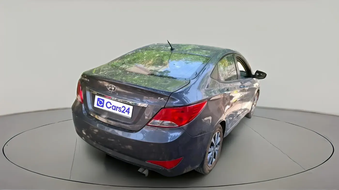 2015 Hyundai Verna FLUIDIC 4S1.6 VTVT S O AT, Petrol, Automatic, 1,14,081 km, exterior