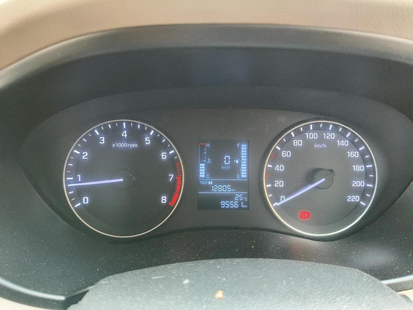 2016 Hyundai Elite i20 SPORTZ 1.2, Petrol, Manual, 95,561 km, interior