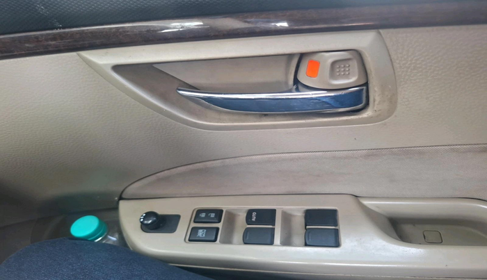 2013 Maruti Swift Dzire VXI, Petrol, Manual, 1,11,439 km, interior