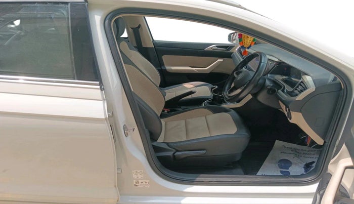2023 Volkswagen VIRTUS TOPLINE TSI 1.0 MT, Petrol, Manual, 36,539 km, interior