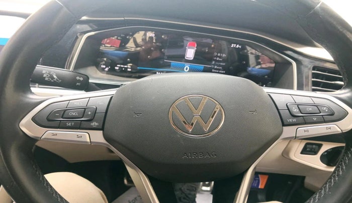 2023 Volkswagen VIRTUS TOPLINE TSI 1.0 MT, Petrol, Manual, 36,539 km, interior