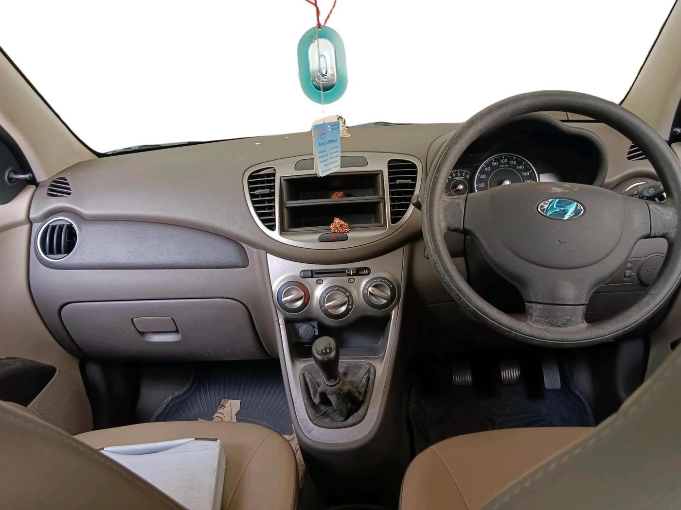 2013 Hyundai i10 ERA 1.1, Petrol, Manual, 25,461 km, interior
