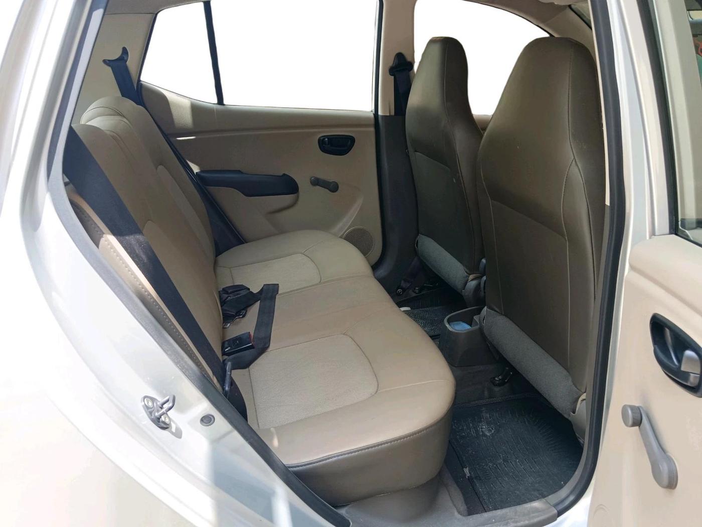 2013 Hyundai i10 ERA 1.1, Petrol, Manual, 25,461 km, interior