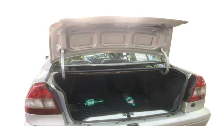 2010 Ford Ikon 1.4 DIESEL, Diesel, Manual, 1,55,270 km, exterior