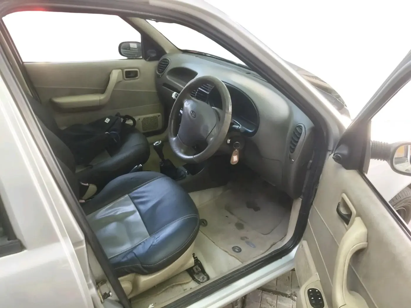 2010 Ford Ikon 1.4 DIESEL, Diesel, Manual, 1,55,270 km, interior
