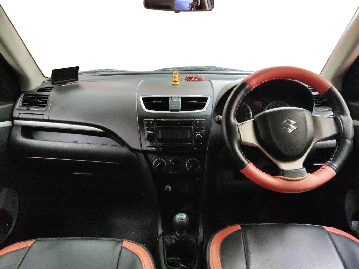2015 Maruti Swift VXI, Petrol, Manual, 53,813 km, interior