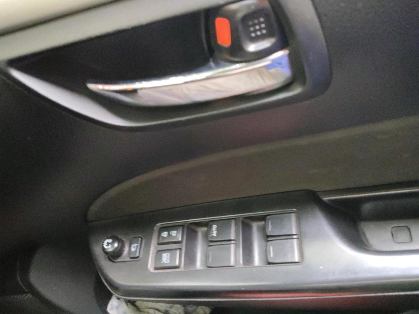 2015 Maruti Swift VXI, Petrol, Manual, 53,813 km, interior