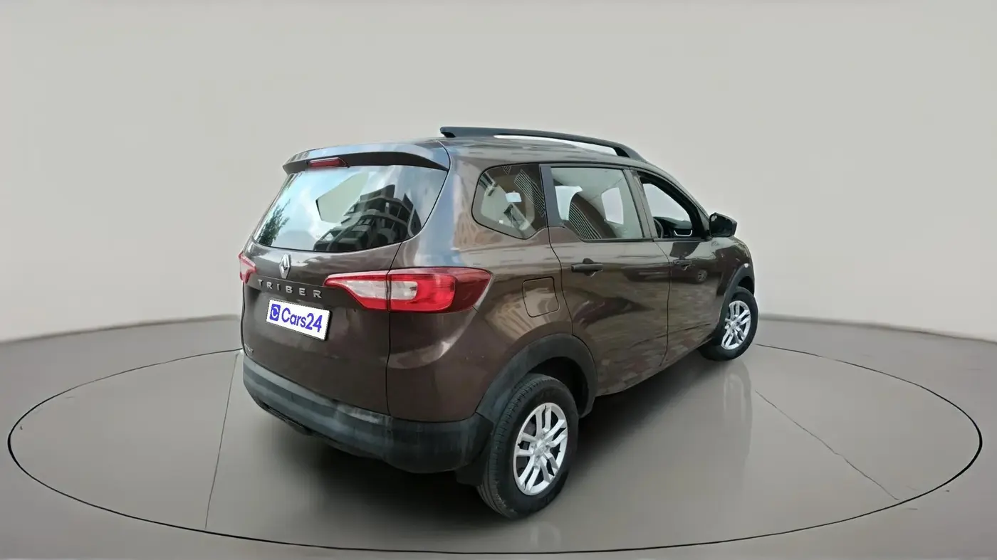 2022 Renault TRIBER RXL MT, Petrol, Manual, 7,573 km, exterior