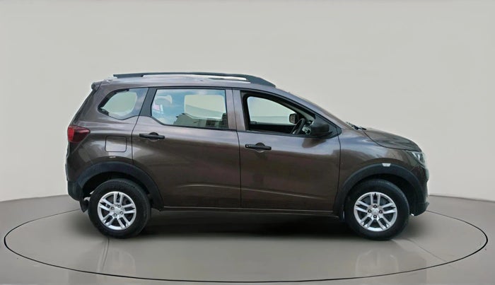 2022 Renault TRIBER RXL MT, Petrol, Manual, 7,573 km, exterior