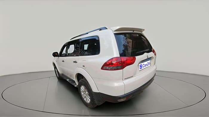 2015 Mitsubishi Pajero Sport 2.5 AT 4X2, Diesel, Automatic, 82,556 km, exterior
