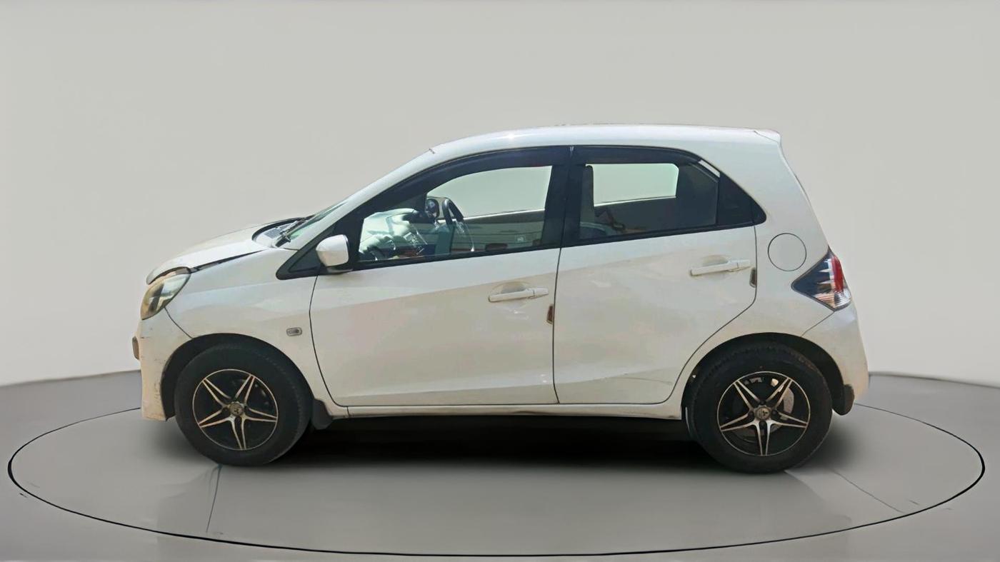 2013 Honda Brio S MT, Petrol, Manual, 1,57,909 km, exterior