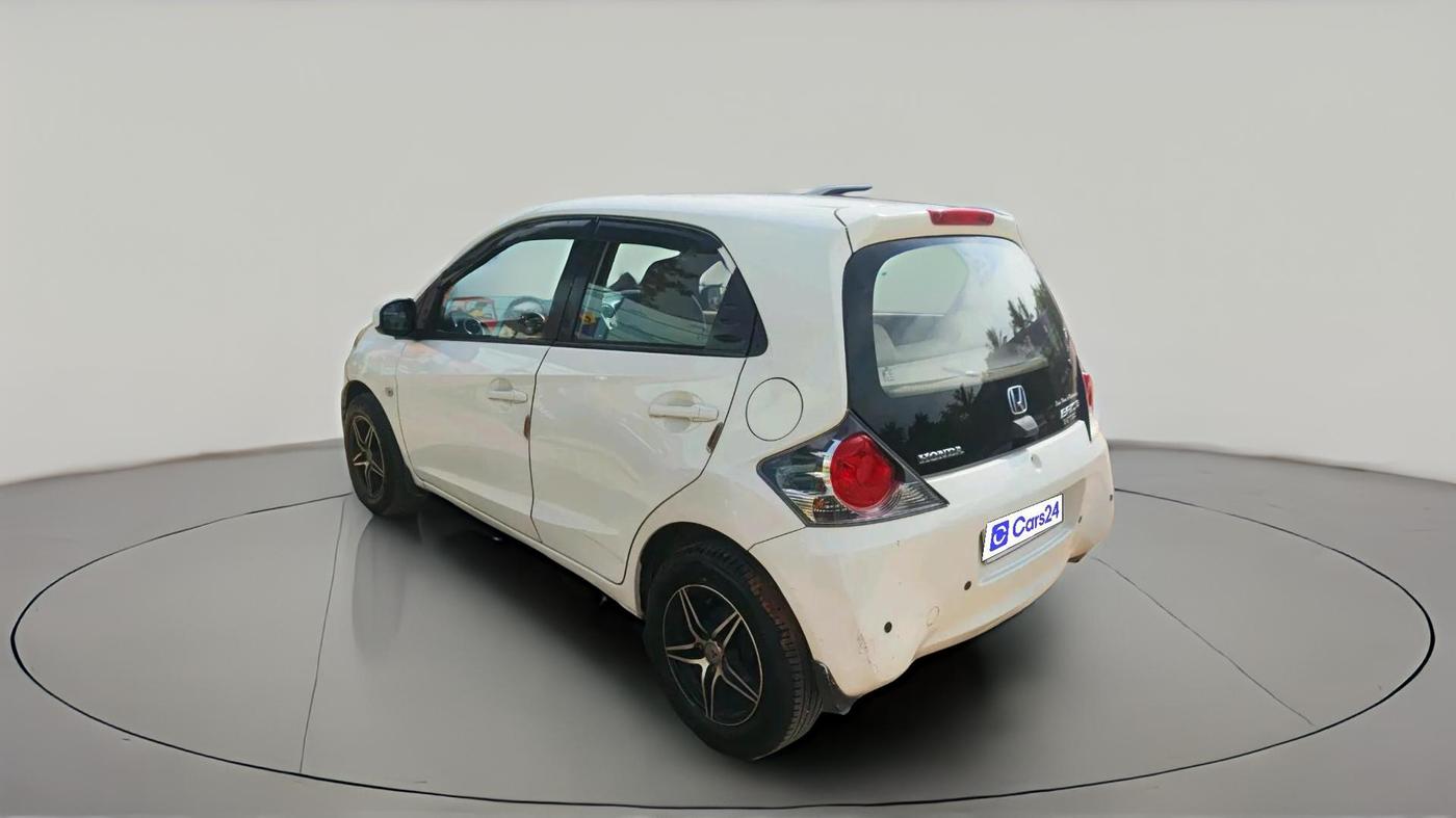 2013 Honda Brio S MT, Petrol, Manual, 1,57,909 km, exterior