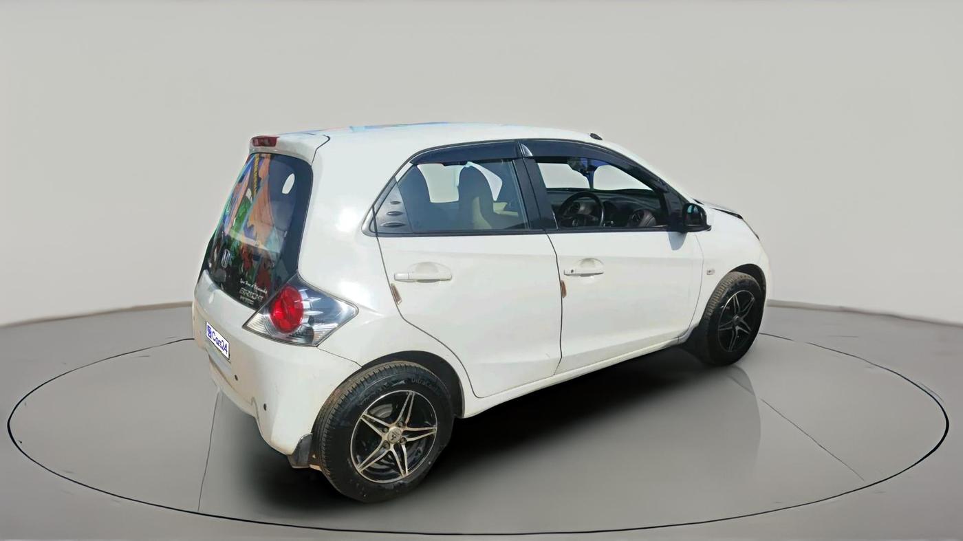 2013 Honda Brio S MT, Petrol, Manual, 1,57,909 km, exterior