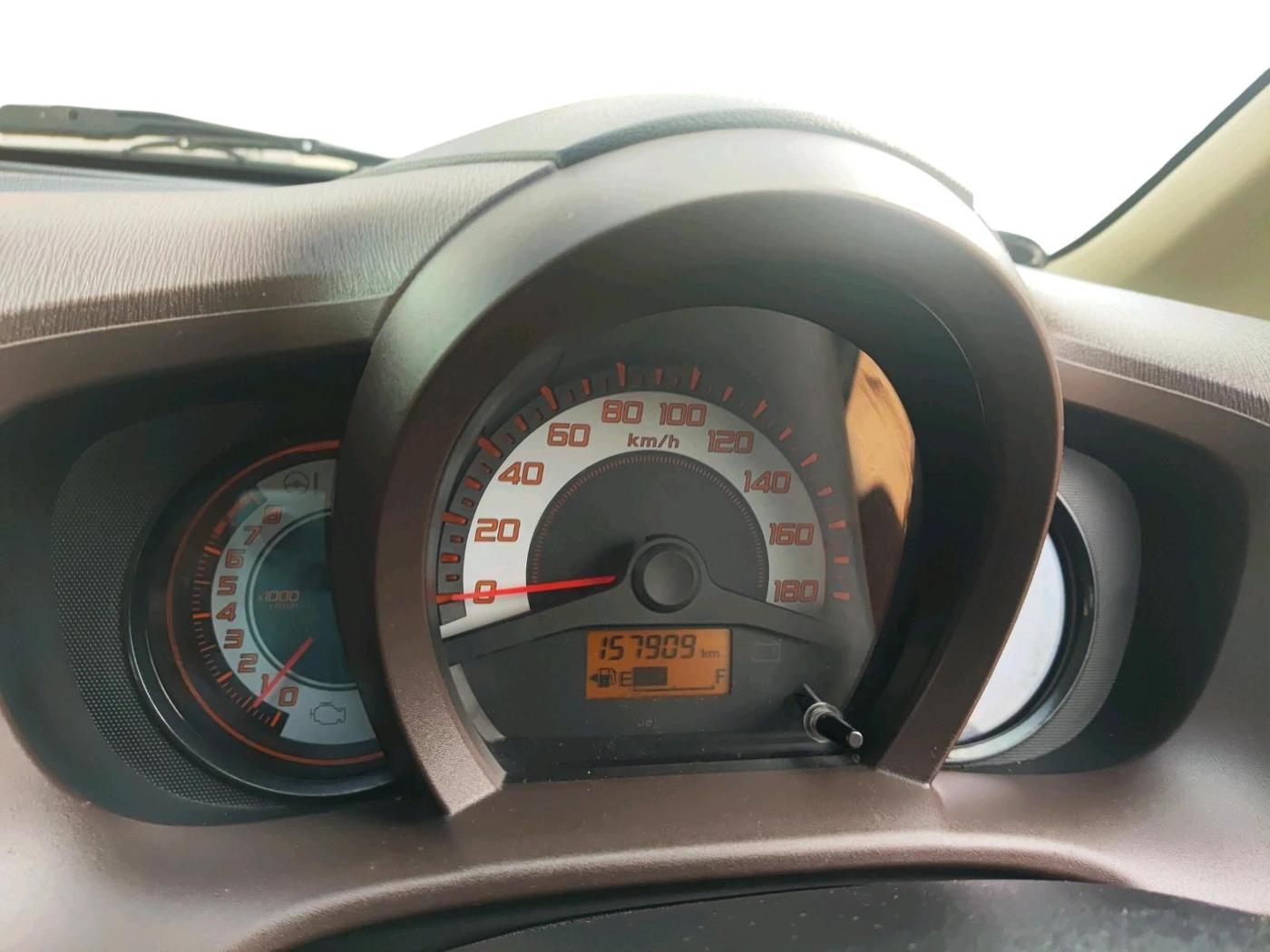 2013 Honda Brio S MT, Petrol, Manual, 1,57,909 km, interior