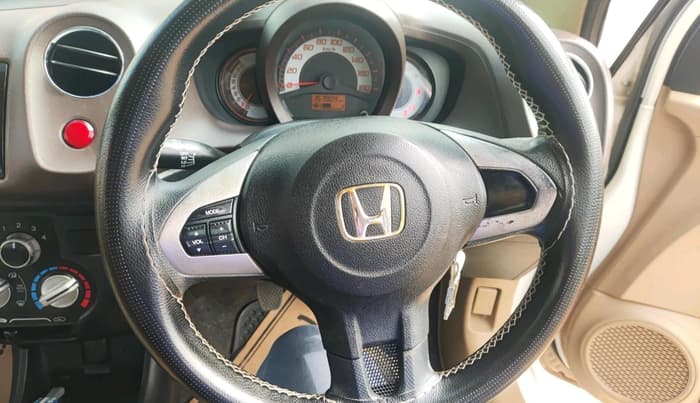 2013 Honda Brio S MT, Petrol, Manual, 1,57,909 km, interior