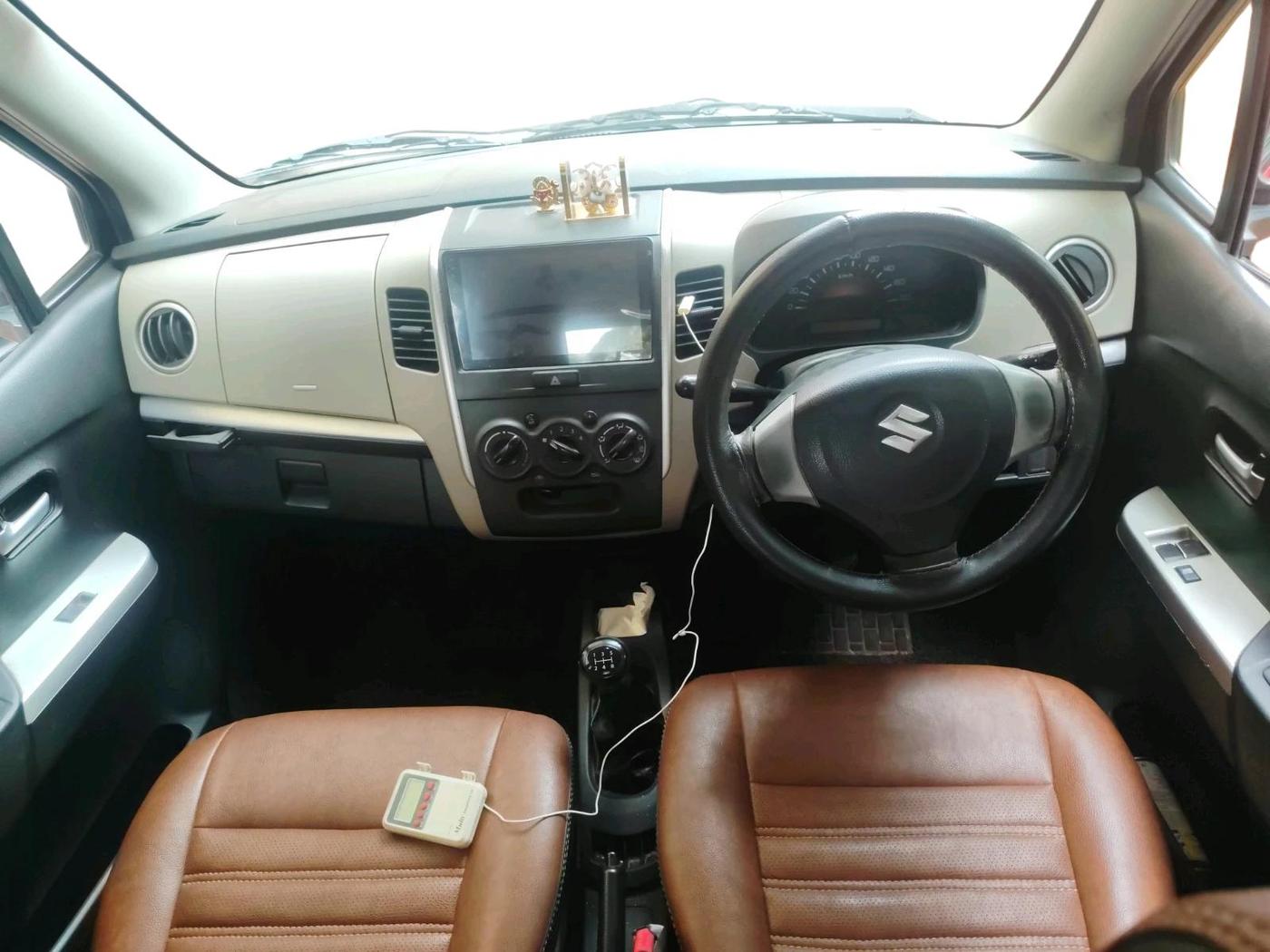 2013 Maruti Wagon R 1.0 LXI, Petrol, Manual, 66,621 km, interior