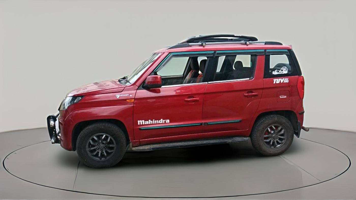2018 Mahindra TUV300 T10, Diesel, Manual, 77,753 km, exterior