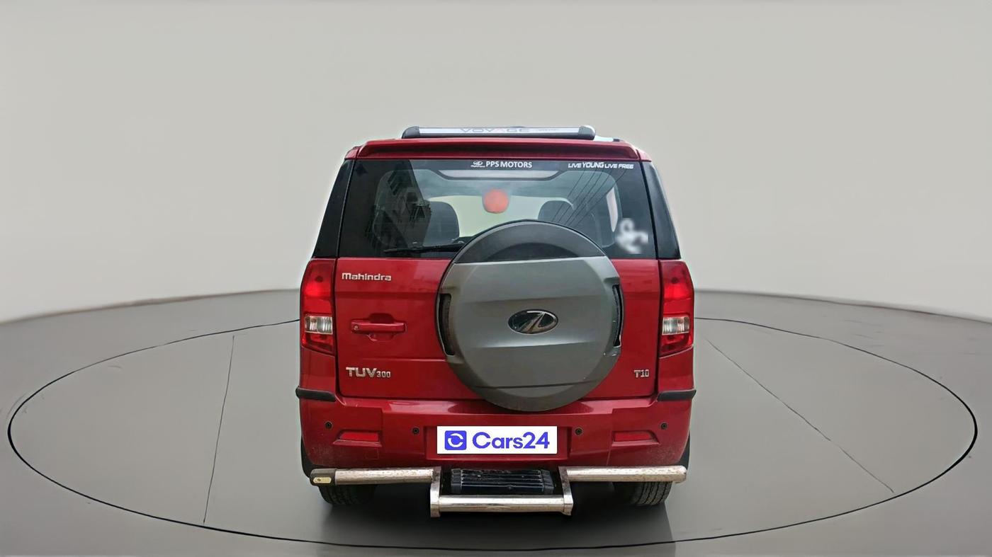 2018 Mahindra TUV300 T10, Diesel, Manual, 77,753 km, exterior