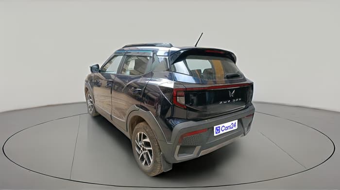 2024 Mahindra XUV 3XO AX5L 1.2 TGDi AT, Petrol, Automatic, 17,932 km, exterior