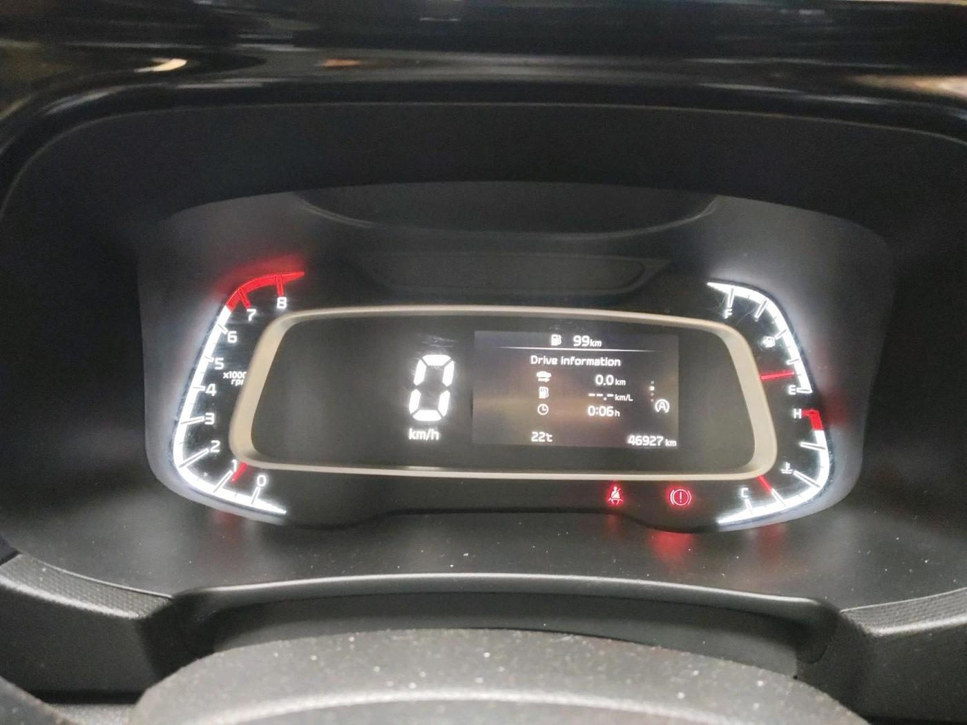 2024 KIA SONET HTK (O) 1.2 Petrol MT, Petrol, Manual, 46,927 km, interior