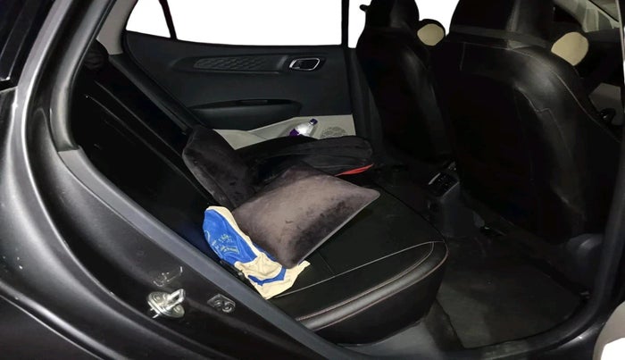 2022 Hyundai AURA SX PLUS 1.2 AMT, Petrol, Automatic, 25,745 km, interior