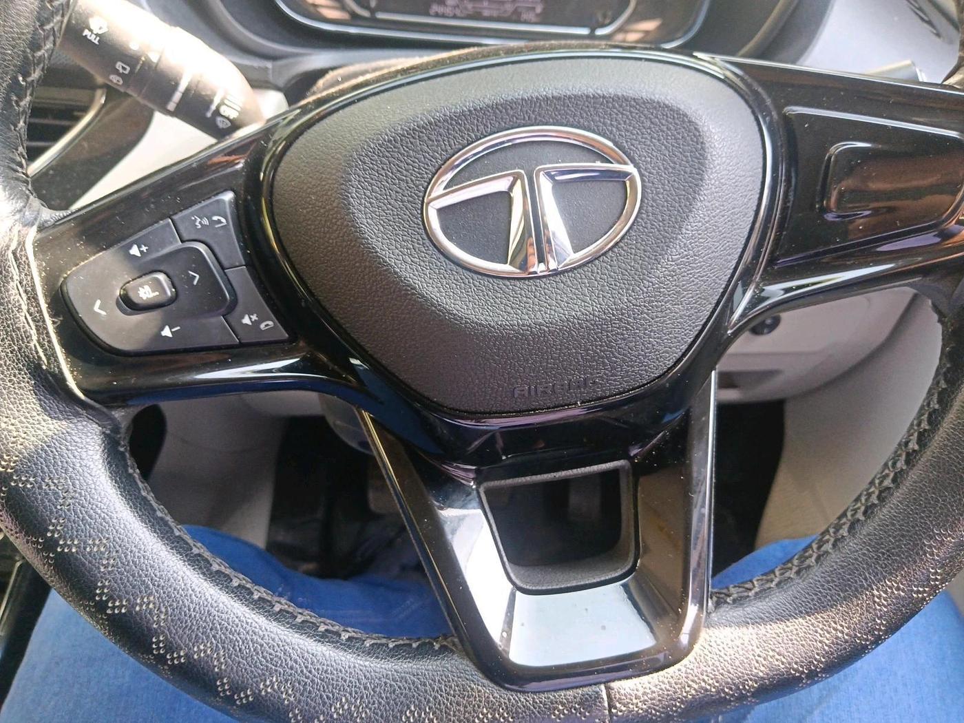 2022 Tata NEXON XZ PLUS PETROL, Petrol, Manual, 24,454 km, interior
