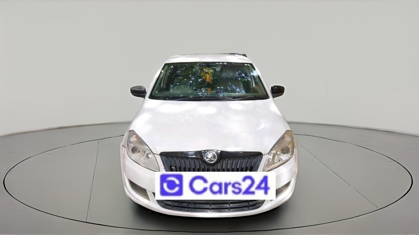 2015 Skoda Rapid 1.5 TDI CR ELEGANCE PLUS AT, Diesel, Automatic, 1,23,753 km, exterior