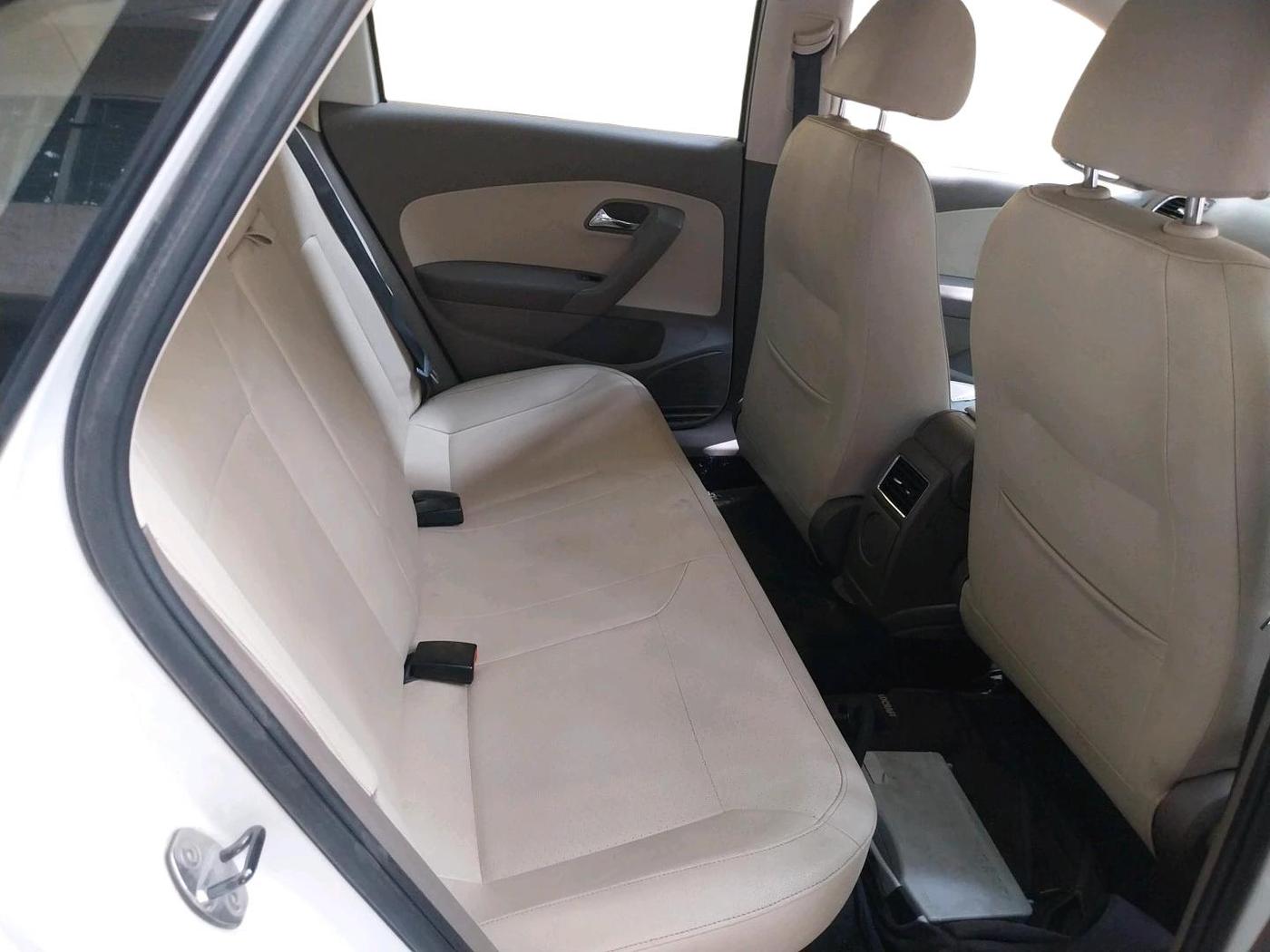 2015 Skoda Rapid 1.5 TDI CR ELEGANCE PLUS AT, Diesel, Automatic, 1,23,753 km, interior