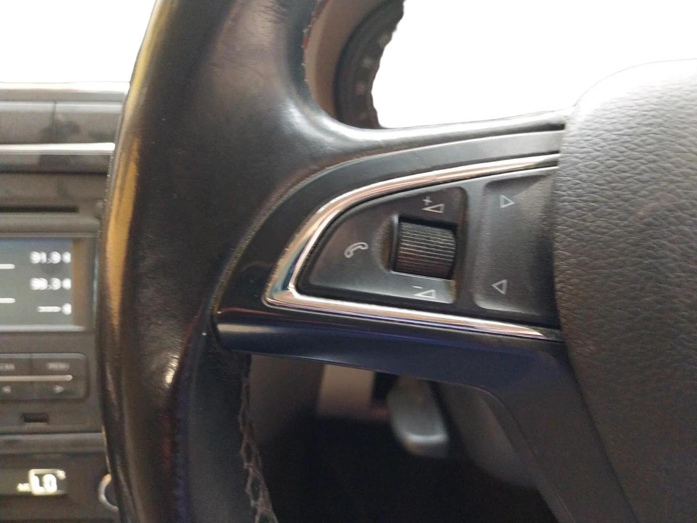 2015 Skoda Rapid 1.5 TDI CR ELEGANCE PLUS AT, Diesel, Automatic, 1,23,753 km, interior