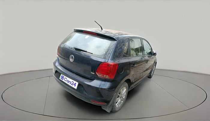 2015 Volkswagen Polo HIGHLINE1.5L, Diesel, Manual, 1,01,478 km, exterior
