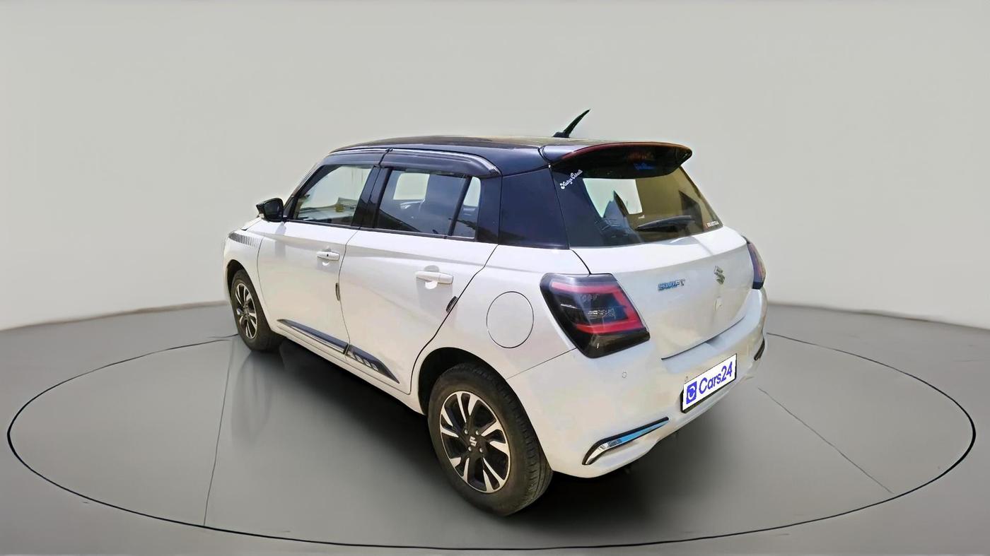 2024 Maruti Swift ZXi Plus Dual Tone, Petrol, Manual, 13,677 km, exterior
