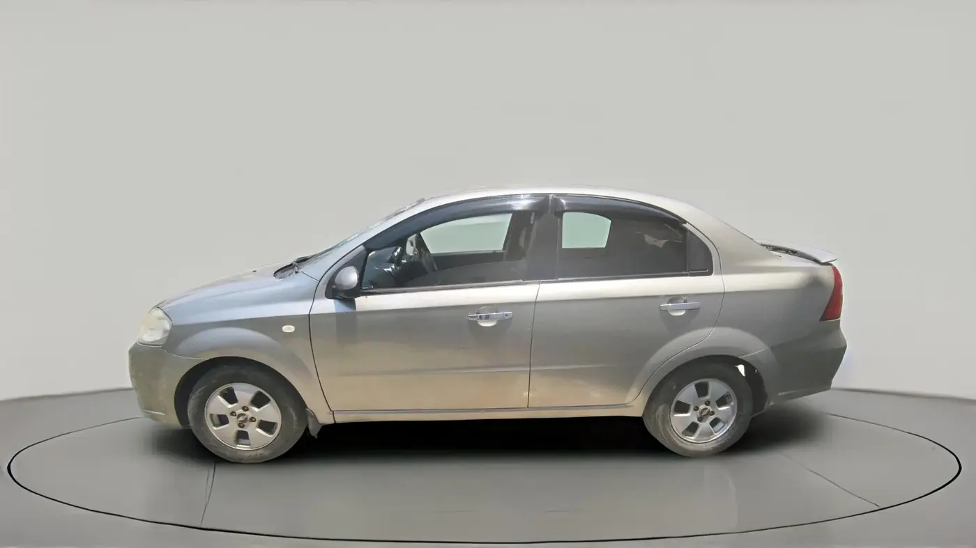 2009 Chevrolet Aveo LT 1.4, Petrol, Manual, 1,01,546 km, exterior