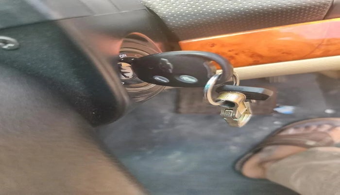 2009 Chevrolet Aveo LT 1.4, Petrol, Manual, 1,01,546 km, interior