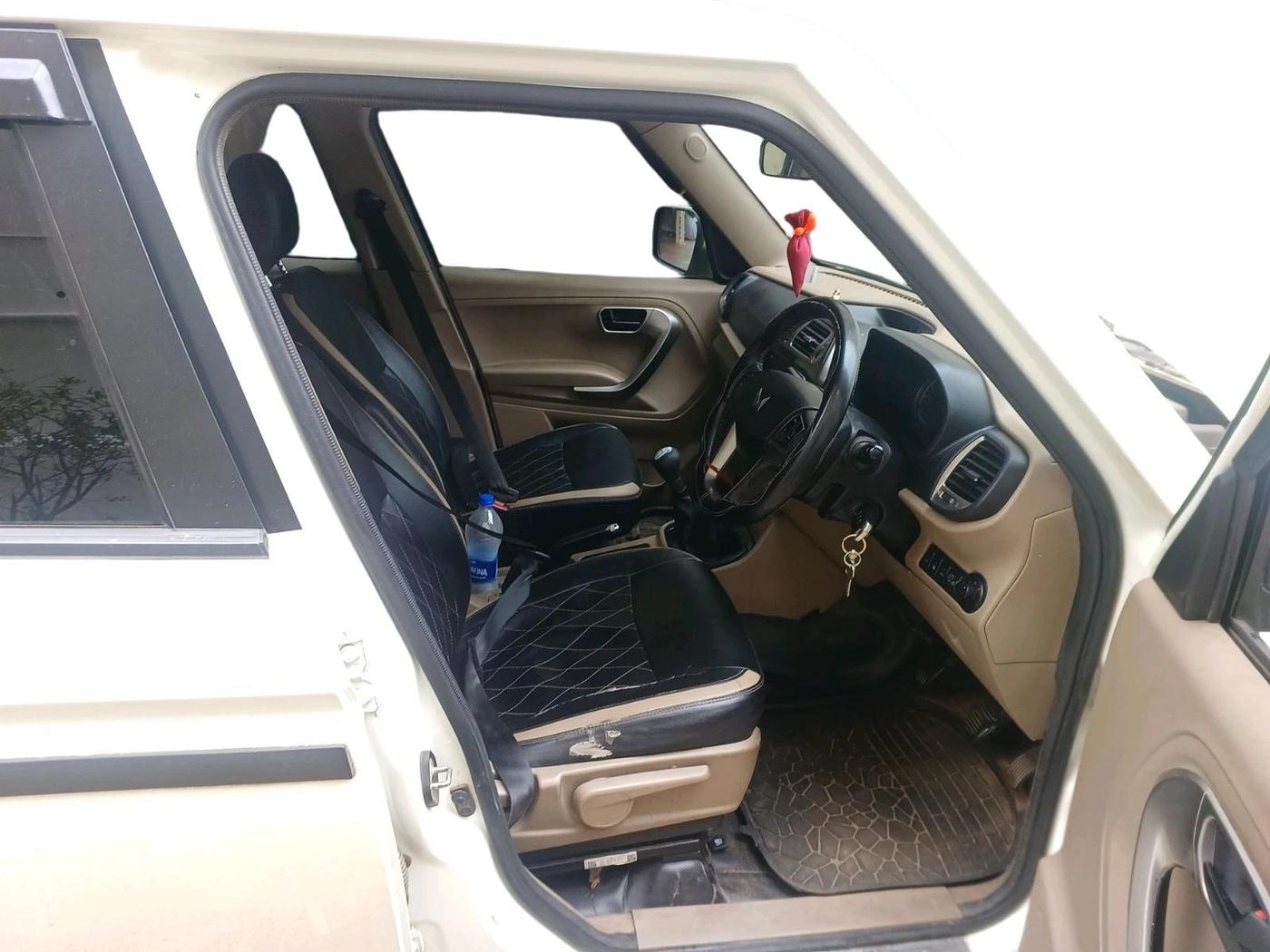 2022 Mahindra BOLERO NEO N 10 (O), Diesel, Manual, 1,98,847 km, interior