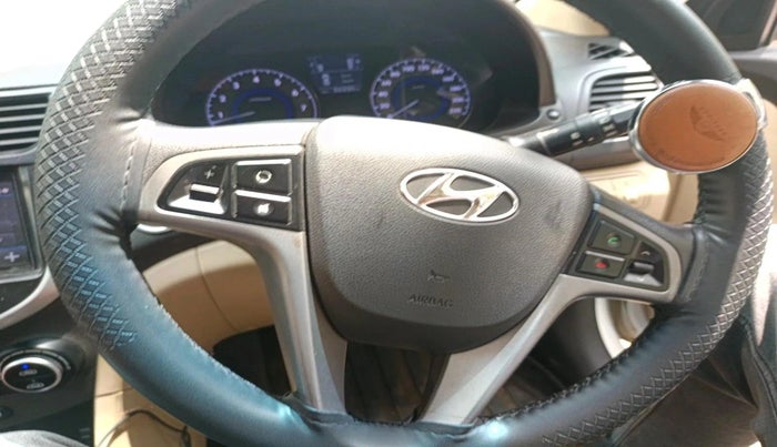 2015 Hyundai Verna FLUIDIC 4S 1.6 VTVT S(O), Petrol, Manual, 56,220 km, interior