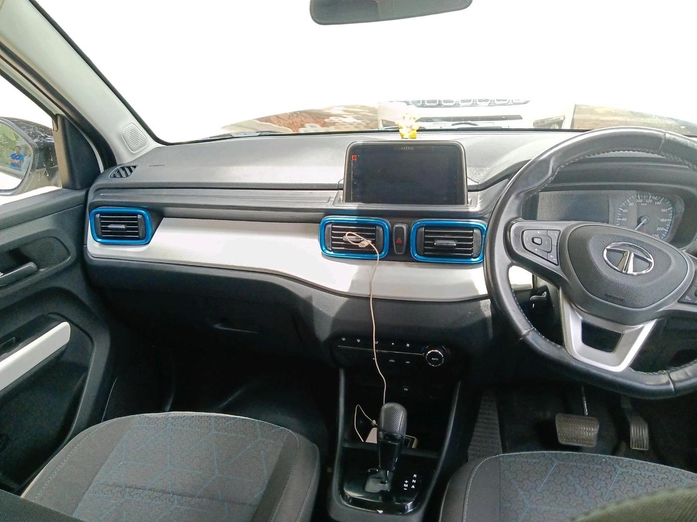 2022 Tata PUNCH CREATIVE  AMT, Petrol, Automatic, 55,677 km, interior