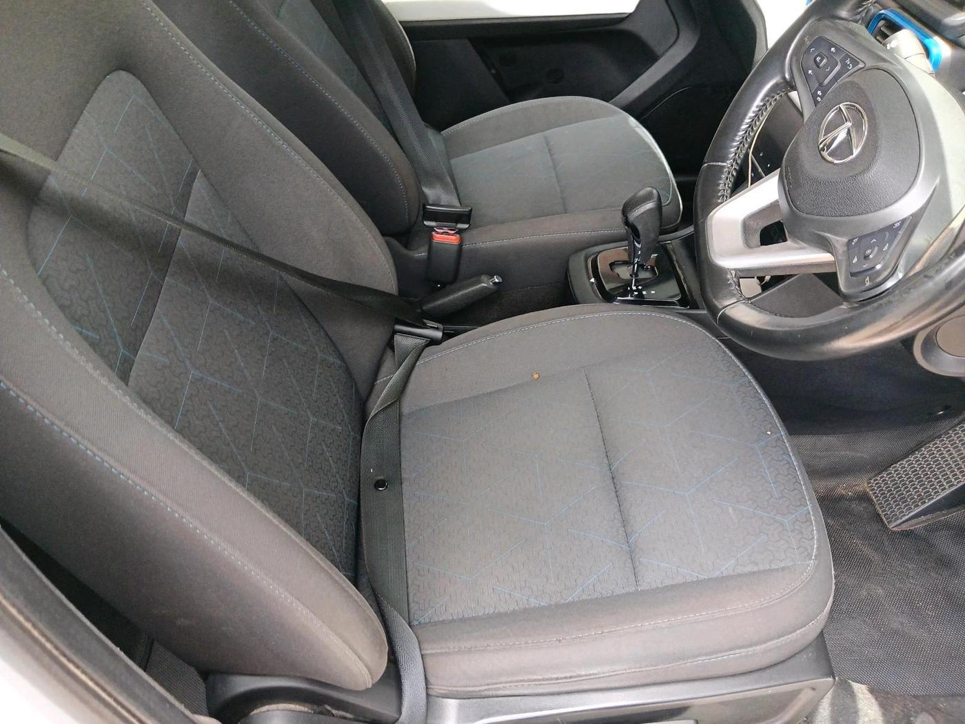 2022 Tata PUNCH CREATIVE  AMT, Petrol, Automatic, 55,677 km, interior