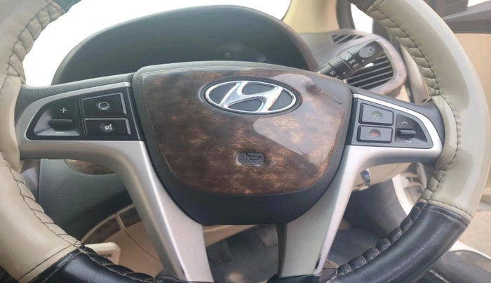 2014 Hyundai Verna FLUIDIC 1.6 CRDI SX, Diesel, Manual, 64,392 km, interior