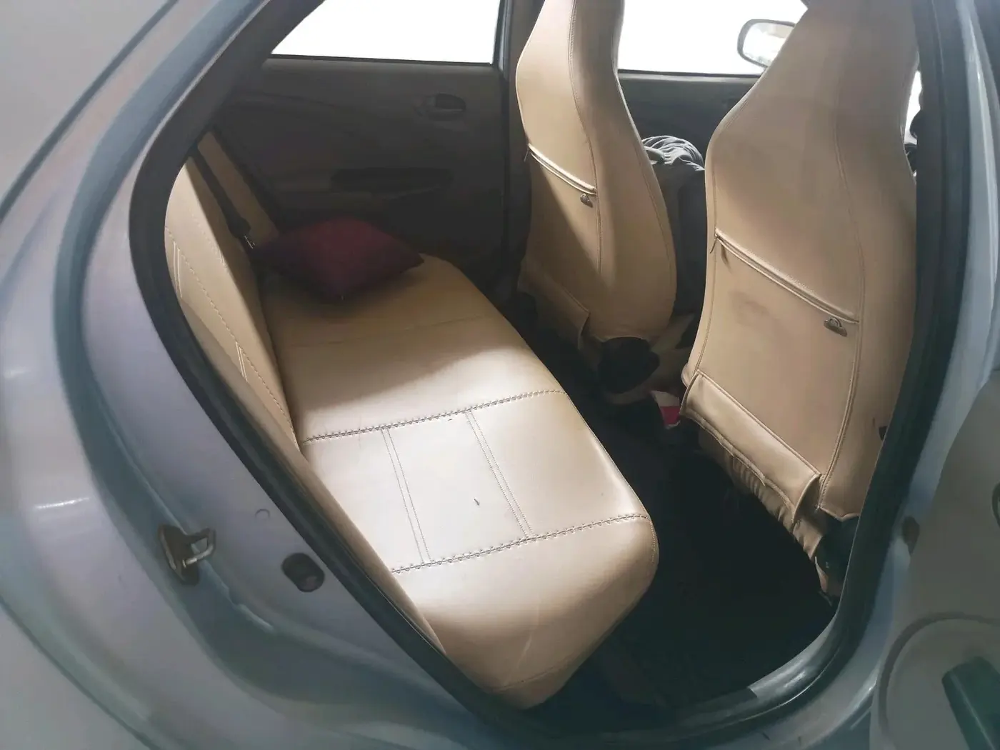 2011 Toyota Etios G SP, Petrol, Manual, 1,22,015 km, interior