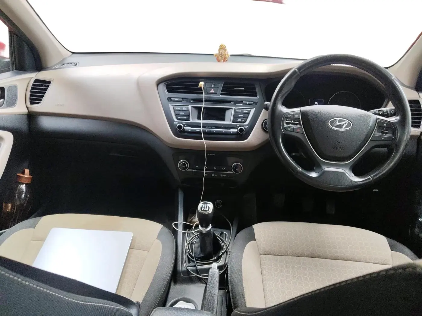 2015 Hyundai Elite i20 ASTA 1.2, Petrol, Manual, 1,01,239 km, interior