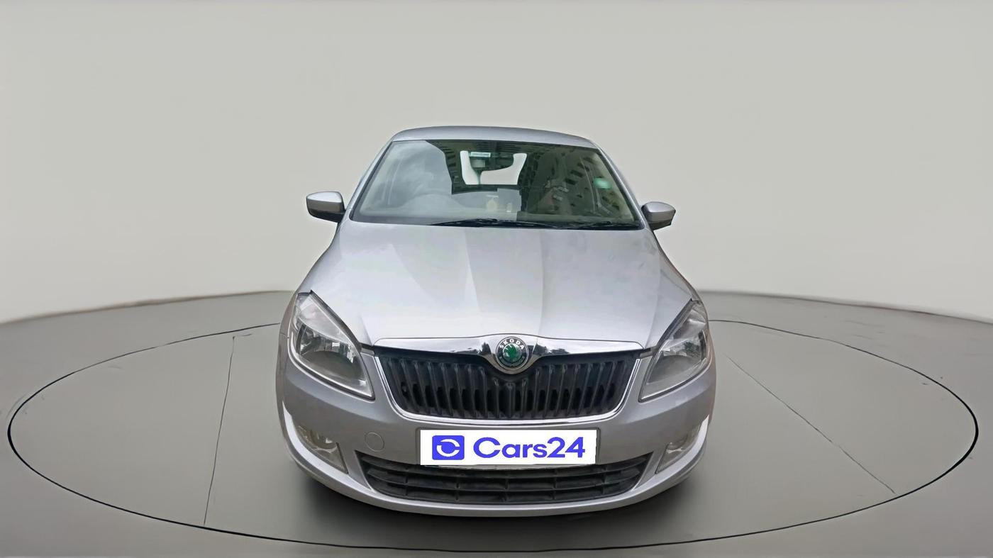 2013 Skoda Rapid AMBITION 1.6 TDI CR MT, Diesel, Manual, 98,127 km, exterior