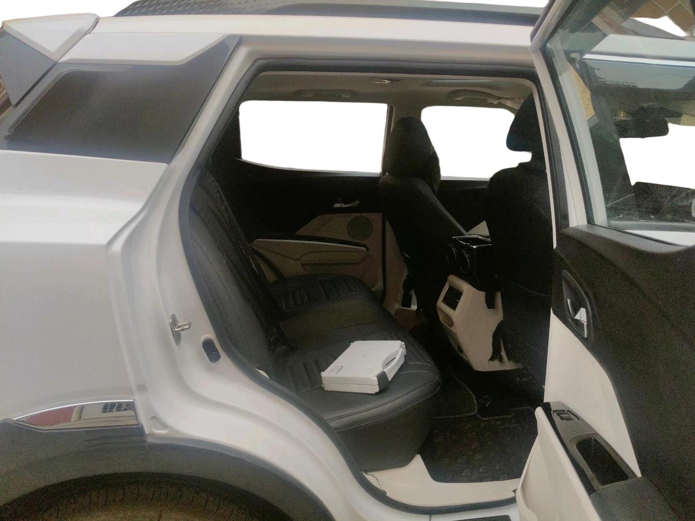 2024 Mahindra XUV 3XO AX5 1.2 L TCMPFi, Petrol, Manual, 4,188 km, interior
