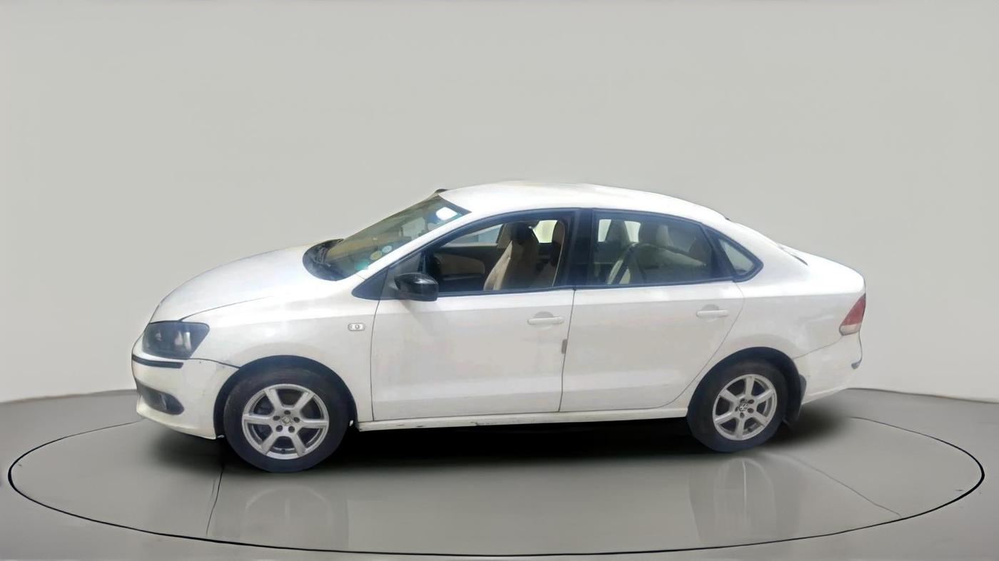 2013 Volkswagen Vento HIGHLINE PETROL AT, Petrol, Automatic, 66,978 km, exterior
