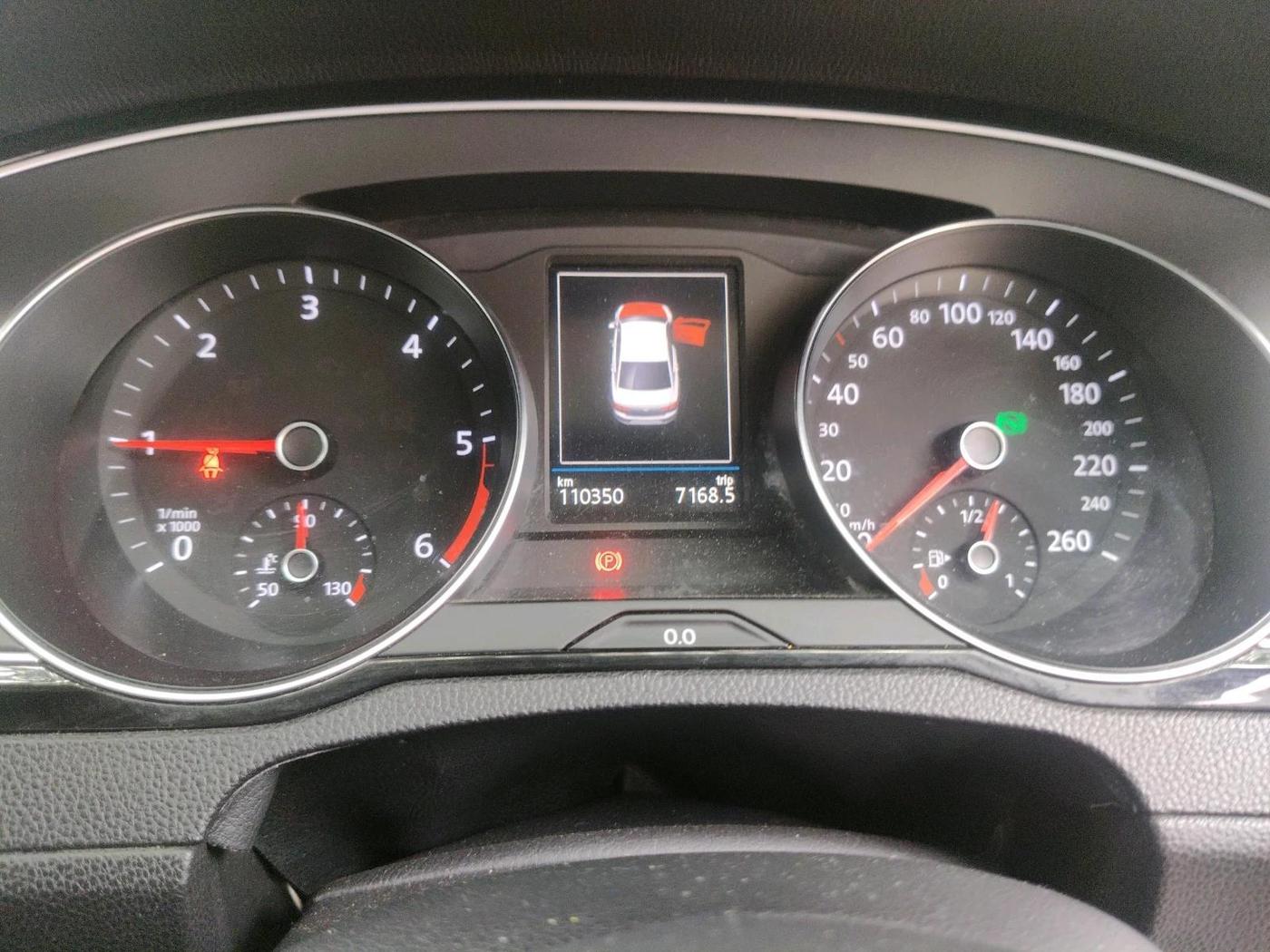 2018 Volkswagen Passat HIGHLINE DSG, Diesel, Automatic, 1,10,350 km, interior