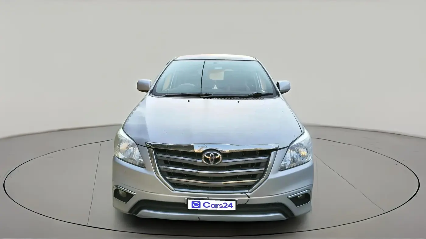 2014 Toyota Innova 2.5 GX 8 STR, Diesel, Manual, 1,56,432 km, exterior