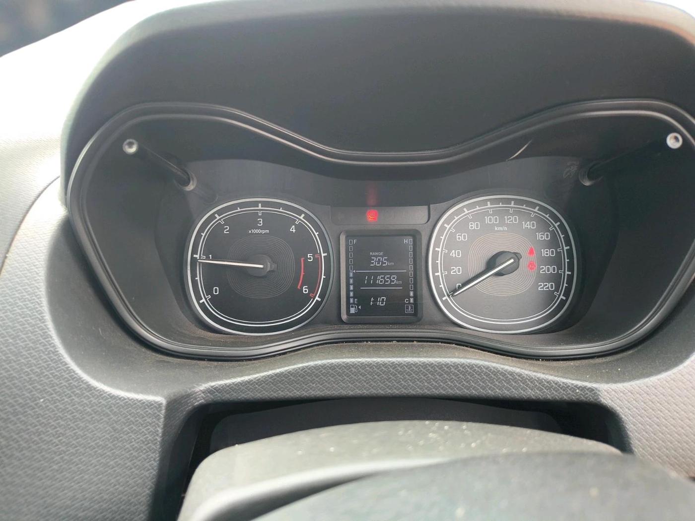 2016 Maruti Vitara Brezza VDI, Diesel, Manual, 1,11,659 km, interior